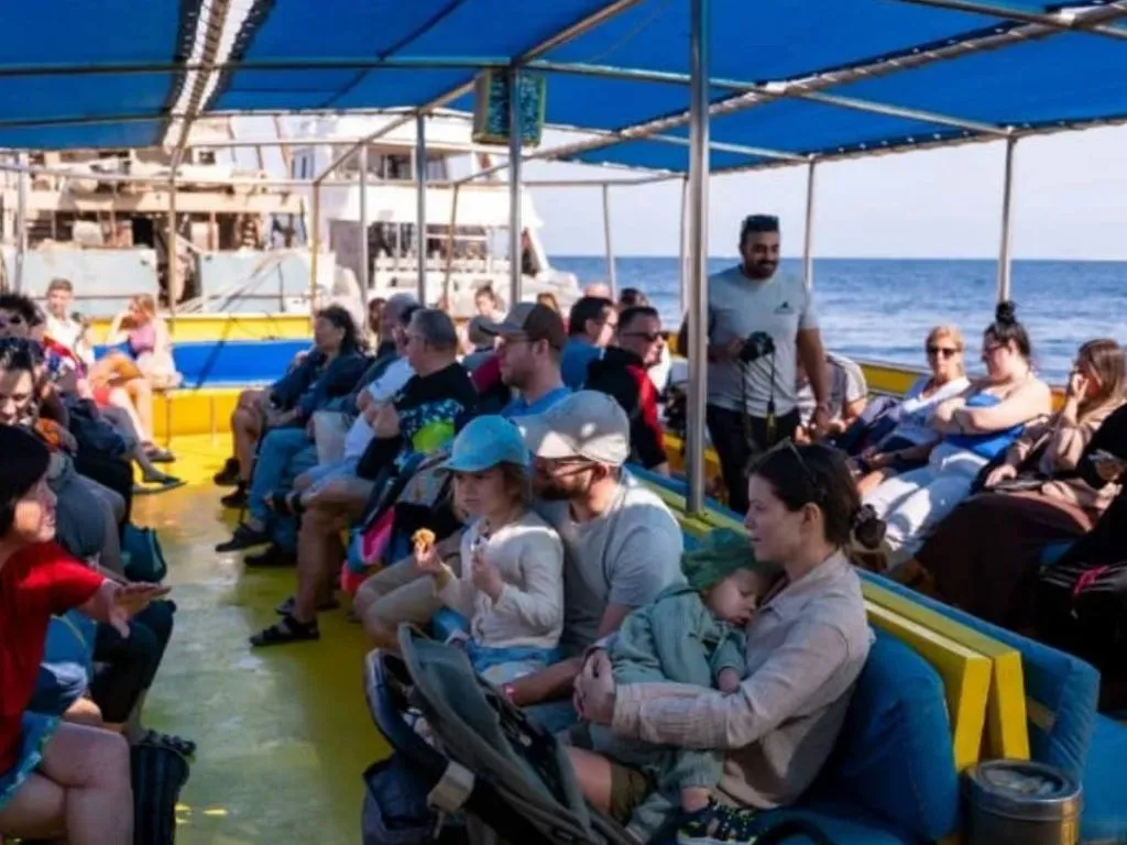 Hurghada Underwater Semi Submarine and Snorkeling hurghada-underwater-semi-submarine-and-snorkeling/626413913_903613915971595_6092236632332567133_n.jpg