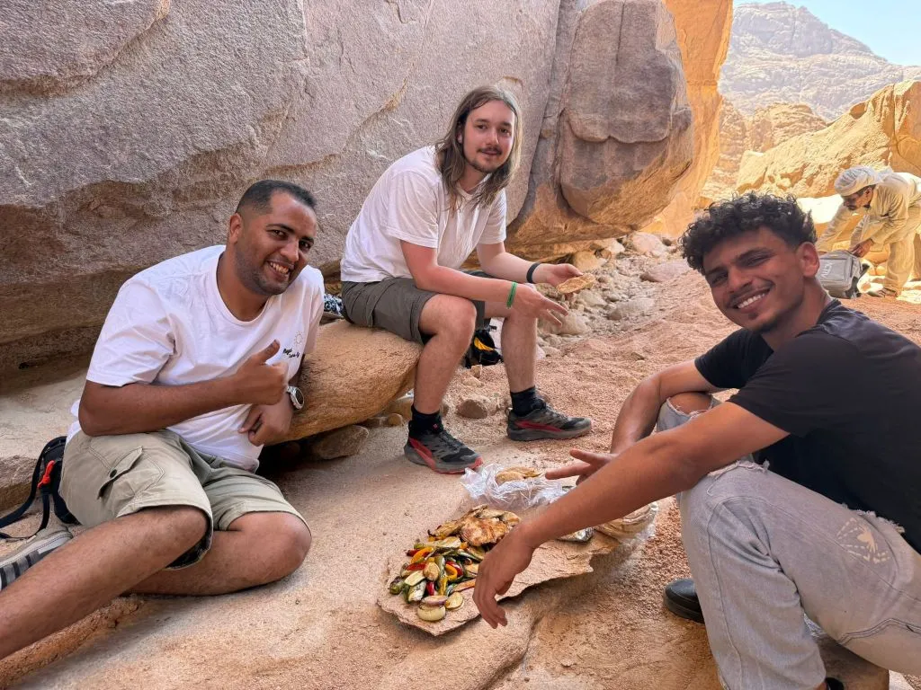 Hiking Tour in Hurghada Full day 497015740_1170199931786251_628748932362048525_n.jpg