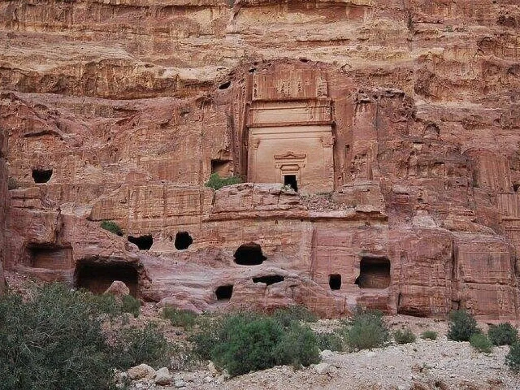 Petra Sightseeing 1-Day Tour From Sharm Elsheikh petra-sightseeing-1-day-tour-from-sharm-elsheikh/caption_(7).jpg